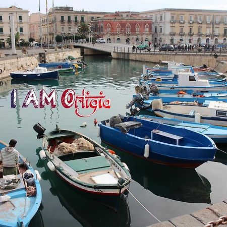 I Am Ortigia - Alfeo Apartment Syracuse Bagian luar foto